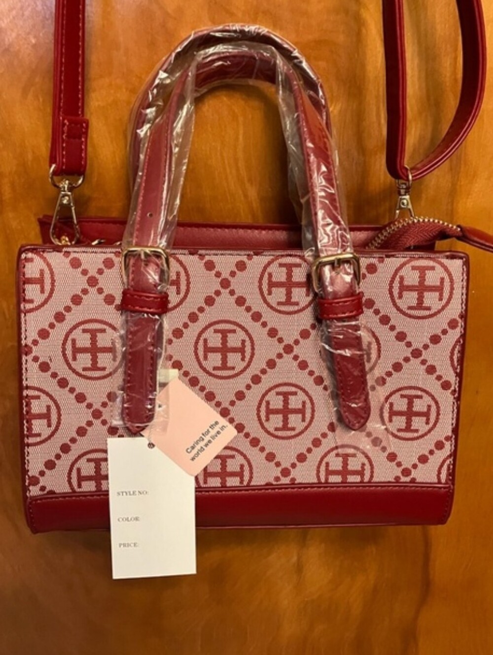 SOLD-Fashion Crossbody. NWT. MINT COND